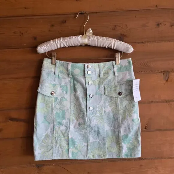 For Love & Lemons Peyton Mini Skirt Mint Floral Boho NWT M Pastel Prairie Bottom - Picture 2 of 5